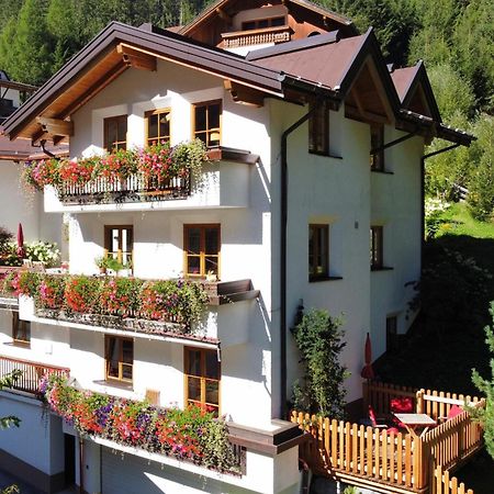 S Lois Schoenes Apartment Im Kaunertal Exterior foto
